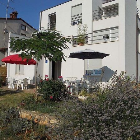 Apartment Stinjan Kascuni Пула Екстериор снимка